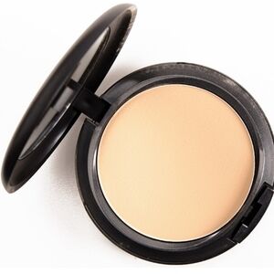 Mac Cosmetics New Studio Fix Powder Plus Foundation- NC25